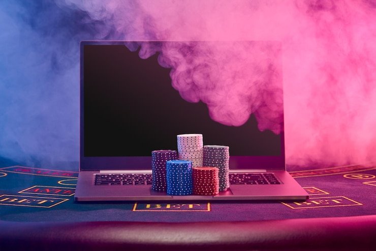 Ilustrasi perlindungan data dan privasi pada platform hiburan gudangbet88 dengan ikon gembok keamanan